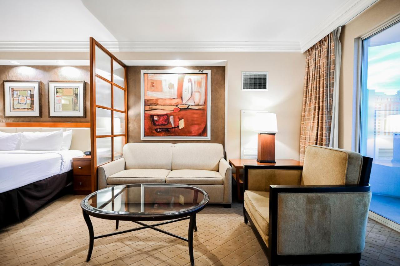 Penthouse Suite With Strip View At The Signature At Mgm Grand Лас Вегас Екстериор снимка