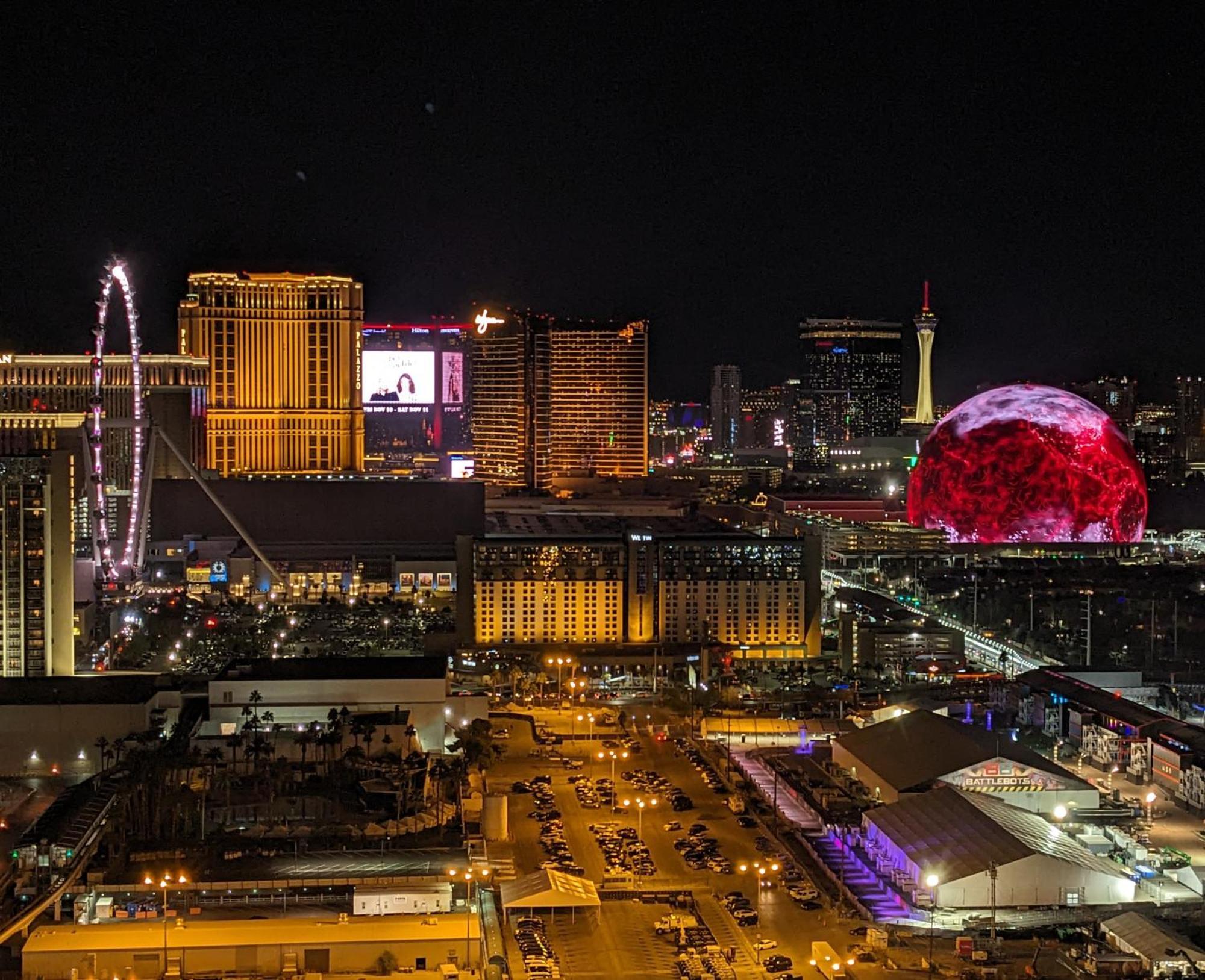 Penthouse Suite With Strip View At The Signature At Mgm Grand Лас Вегас Екстериор снимка