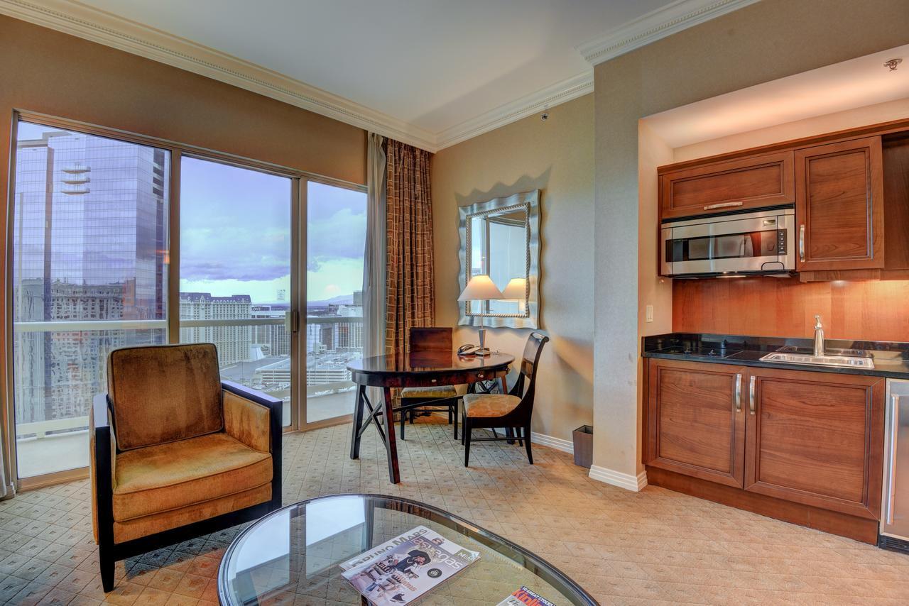 Penthouse Suite With Strip View At The Signature At Mgm Grand Лас Вегас Екстериор снимка