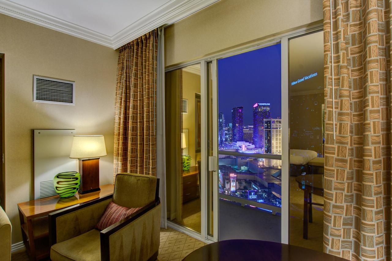 Penthouse Suite With Strip View At The Signature At Mgm Grand Лас Вегас Екстериор снимка