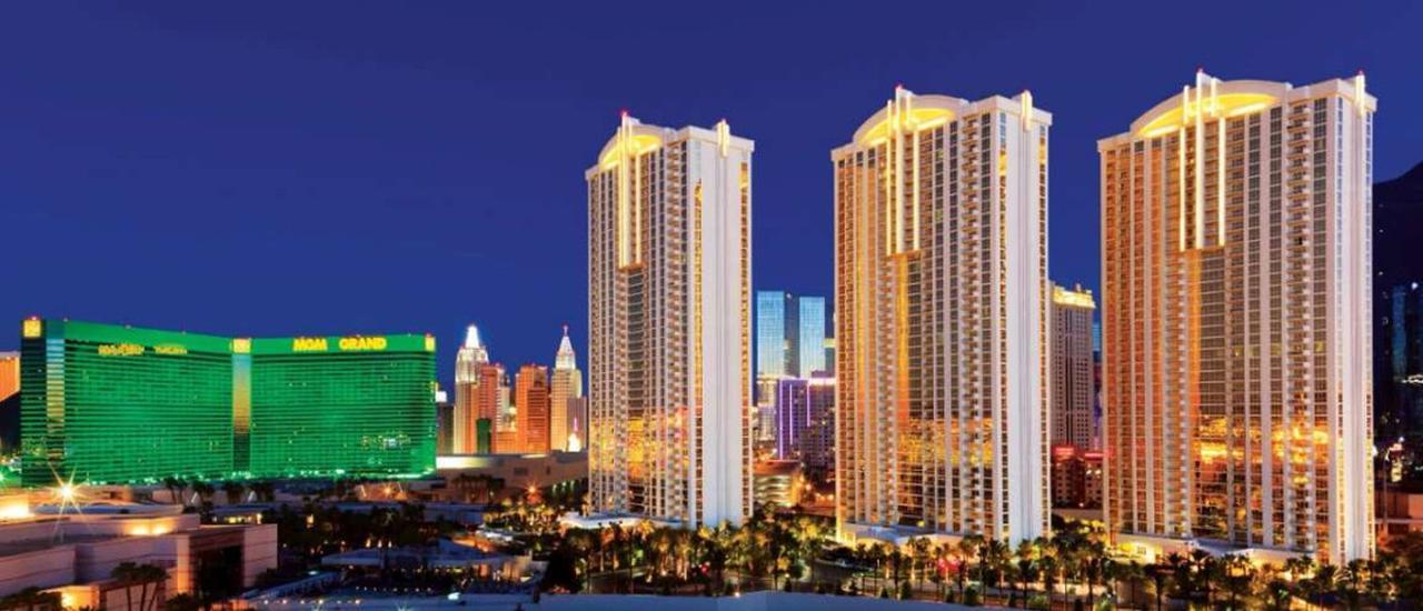 Penthouse Suite With Strip View At The Signature At Mgm Grand Лас Вегас Екстериор снимка